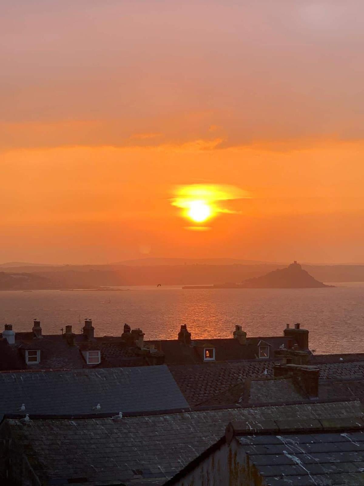 Appartement Stunning Penthouse In Penzance "Amazing Sea Views" Extérieur photo